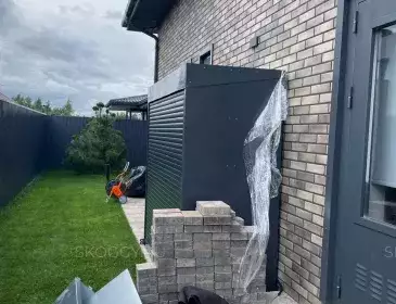 Шкаф для садовой техники в графитовом цвете в пос. станции Лукино, г.о. Истра, МО